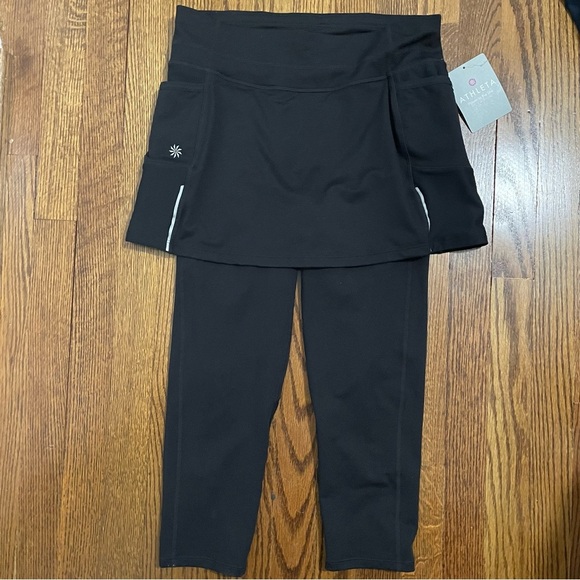 Athleta Ladies 2 in 1 Capri and Skirt Black Size Small, NWT - Picture 1 of 8